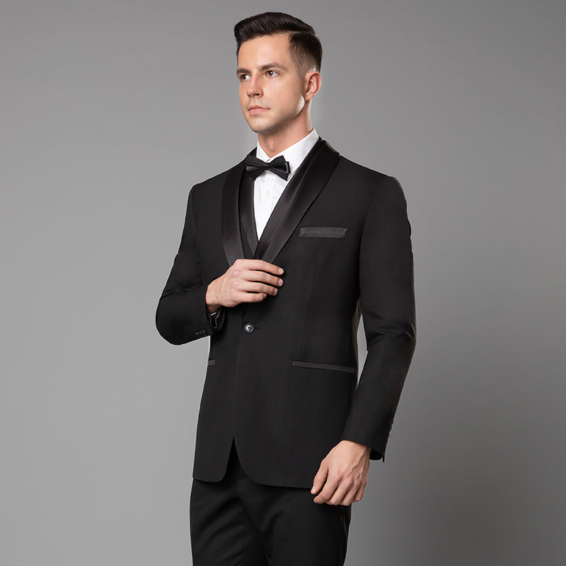 BLACK TUXEDOS SUIT